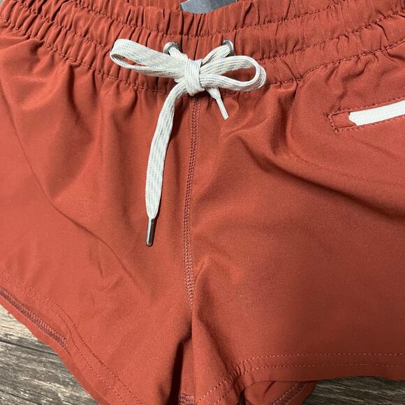 Vuori Clementine Womens Running Shorts Brown Orange Rust 2.5” Inseam Lined Sz XS - Picture 3 of 7